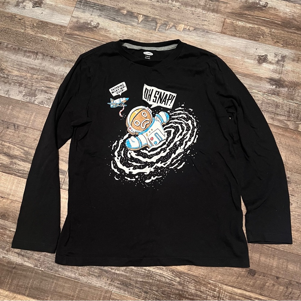 Old Navy Oh Snap Gingerbread Astronaut Long Sleeve T-shirt